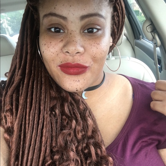 Meet your Posher, Simone - Picture 1 of 1